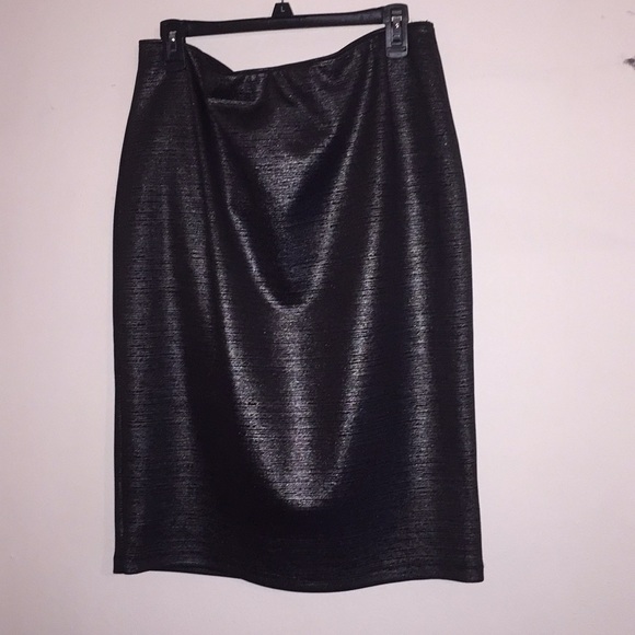Skirt - Picture 1 of 3